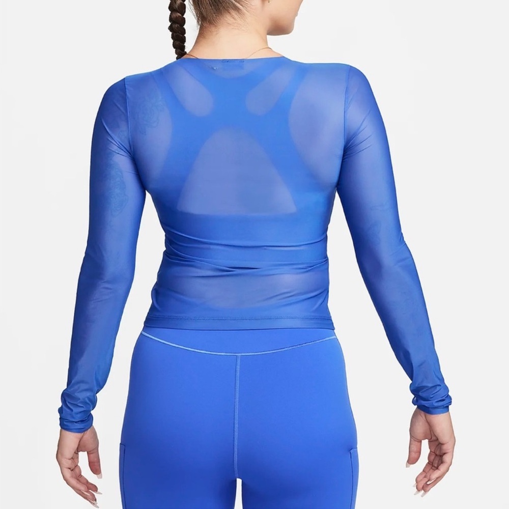 Nike FutureMove Women's Blue Sheer Dri-FIT Long-Sleeve Top with thumbholes - Picture 15 of 16